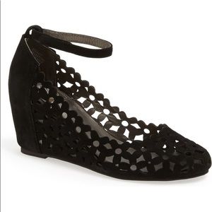 Jeffrey Cambell Delaisy Floral Wedge Pump 8.5